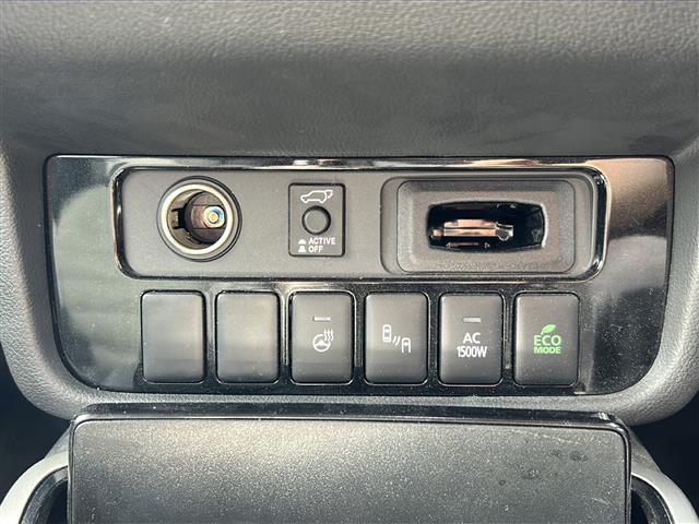 アウトランダーＰＨＥＶ Ｇ　禁煙車　スマートキー　プッシュスタート　ＥＴＣ　全方位カメラ　純正メモリナビ（ＤＴＶ／ＢＴ／ＤＶＤ／ラジオ）　パワーシート　シートヒーター　ステアリングヒーター　ブラインドスポットモニター　保証書（15枚目）