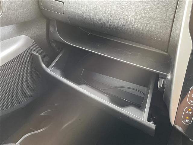 デイズ ハイウェイスターＸ　Ｖセレクション＋セーフティＩＩ　禁煙車　純正メモリナビ　Ｂｌｕｅｔｏｏｔｈ　フルセグＴＶ　スマートキー　プッシュスタート　バックカメラ　全周囲カメラ　衝突軽減ブレーキ　横滑防止　ＨＩＤヘッドライト　フォグライト　純正１４インチＡＷ（18枚目）