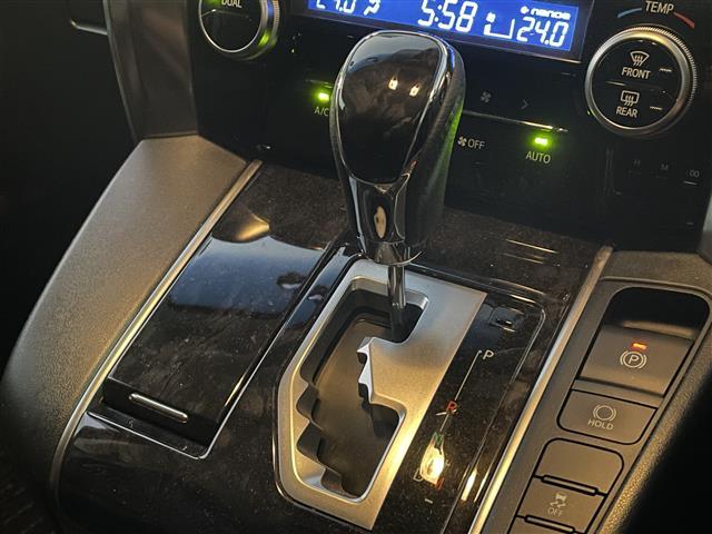 アルファード ２．５Ｓ　禁煙車　ワンオーナー車　純正ナビ　フリップダウンモニター　両側パワースライドドア　Ｂｌｕｅｔｏｏｔｈ　フルセグＴＶ　バックカメラ　社外前後ドライブレコーダー　クルーズコントロール　レーンキープアシスト（7枚目）