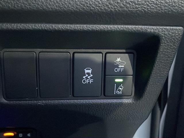 ジェイド RS・ホンダセンシング 禁煙車 車高調 社外18インチアルミホイール 純正メモリナビ Bluetooth フルセグTV バックカメラ 社外デジタルインナーミラー 社外レーダー HDMI クルーズコントロール プッシュスタート(17枚目)