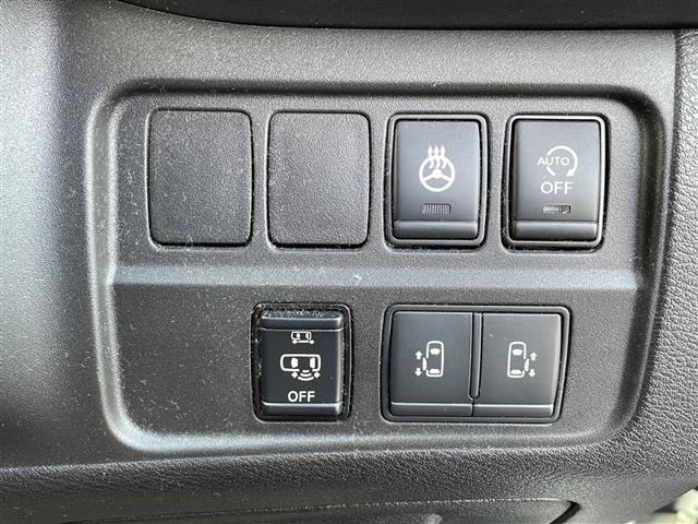 セレナ ハイウェイスター　ＶセレクションＩＩ　禁煙車　アルパインナビ　フリップダウン　全周囲カメラ　両側パワースライドドア　インテリジェントルームミラー　前席シートヒーター　プロパイロット　ツィータースピーカー　マフラーカッター　プッシュスタート（13枚目）