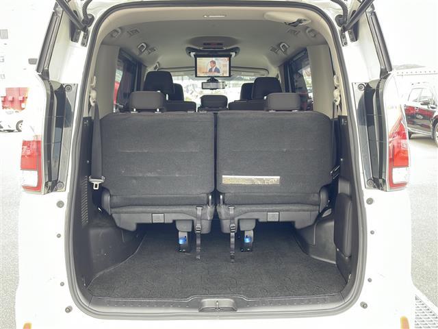 セレナ ハイウェイスター　ＶセレクションＩＩ　禁煙車　アルパインナビ　フリップダウン　全周囲カメラ　両側パワースライドドア　インテリジェントルームミラー　前席シートヒーター　プロパイロット　ツィータースピーカー　マフラーカッター　プッシュスタート（27枚目）