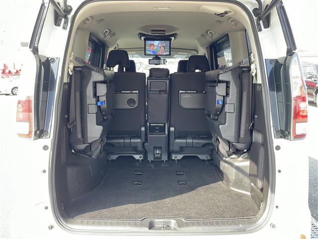 セレナ ハイウェイスター　ＶセレクションＩＩ　禁煙車　アルパインナビ　フリップダウン　全周囲カメラ　両側パワースライドドア　インテリジェントルームミラー　前席シートヒーター　プロパイロット　ツィータースピーカー　マフラーカッター　プッシュスタート（28枚目）