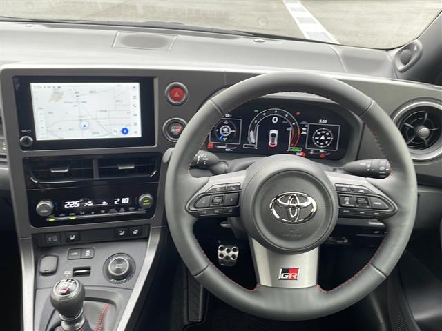 ＧＲヤリス ＲＺ　ハイパフォーマンス　禁煙車　ワンオーナー車　ＪＢＬプレミアムサウンド　純正ナビ　Ｂｌｕｅｔｏｏｔｈ　フルセグＴＶ　バックカメラ　前席シートヒーター　ハンドルヒーター　クルーズコントロール　ＬＥＤヘッドライト　スマートキー（5枚目）