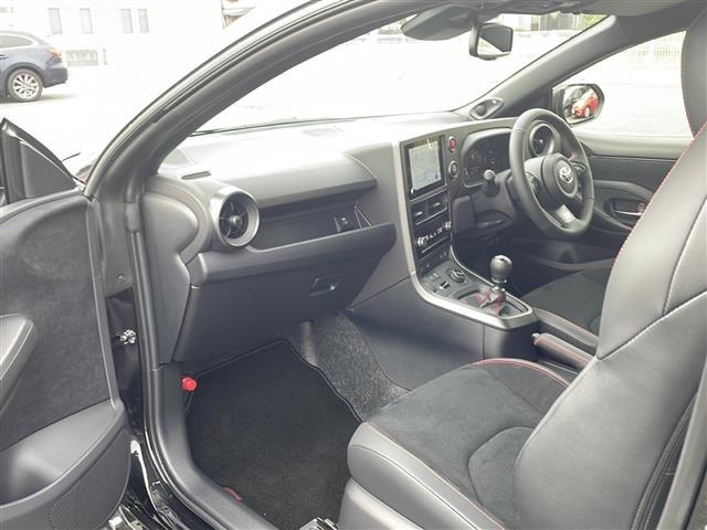 ＧＲヤリス ＲＺ　ハイパフォーマンス　禁煙車　ワンオーナー車　ＪＢＬプレミアムサウンド　純正ナビ　Ｂｌｕｅｔｏｏｔｈ　フルセグＴＶ　バックカメラ　前席シートヒーター　ハンドルヒーター　クルーズコントロール　ＬＥＤヘッドライト　スマートキー（25枚目）