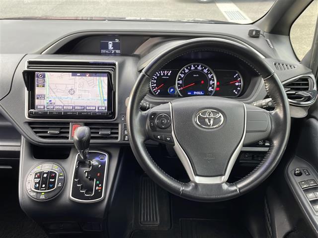 ヴォクシー ＺＳ　煌　純正メモリナビ　Ｂｌｕｅｔｏｏｔｈ　フルセグＴＶ　バックカメラ　両側パワースライドドア　純正フリップダウンモニター　スマートキー　プッシュスタート　前方ドライブレコーダー　コーナーセンサー　ＥＴＣ（5枚目）