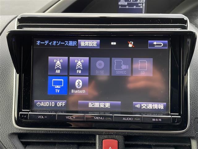 ヴォクシー ＺＳ　煌　純正メモリナビ　Ｂｌｕｅｔｏｏｔｈ　フルセグＴＶ　バックカメラ　両側パワースライドドア　純正フリップダウンモニター　スマートキー　プッシュスタート　前方ドライブレコーダー　コーナーセンサー　ＥＴＣ（9枚目）