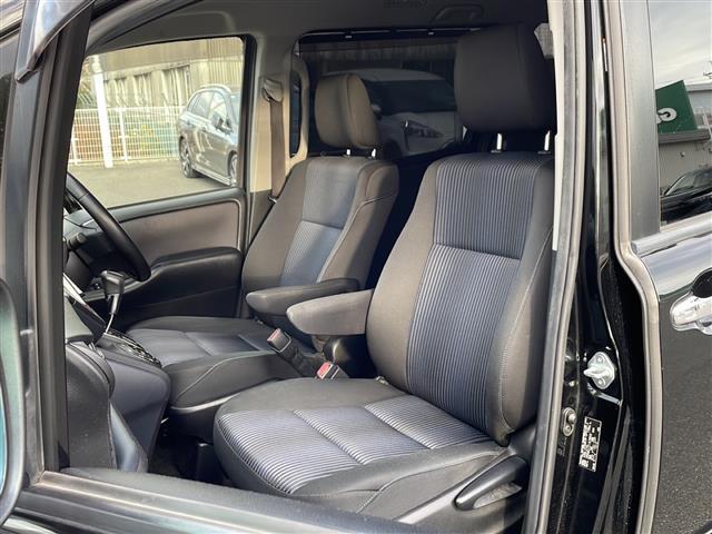 ヴォクシー ＺＳ　煌　純正メモリナビ　Ｂｌｕｅｔｏｏｔｈ　フルセグＴＶ　バックカメラ　両側パワースライドドア　純正フリップダウンモニター　スマートキー　プッシュスタート　前方ドライブレコーダー　コーナーセンサー　ＥＴＣ（25枚目）