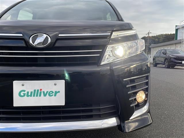 ヴォクシー ＺＳ　煌　純正メモリナビ　Ｂｌｕｅｔｏｏｔｈ　フルセグＴＶ　バックカメラ　両側パワースライドドア　純正フリップダウンモニター　スマートキー　プッシュスタート　前方ドライブレコーダー　コーナーセンサー　ＥＴＣ（39枚目）