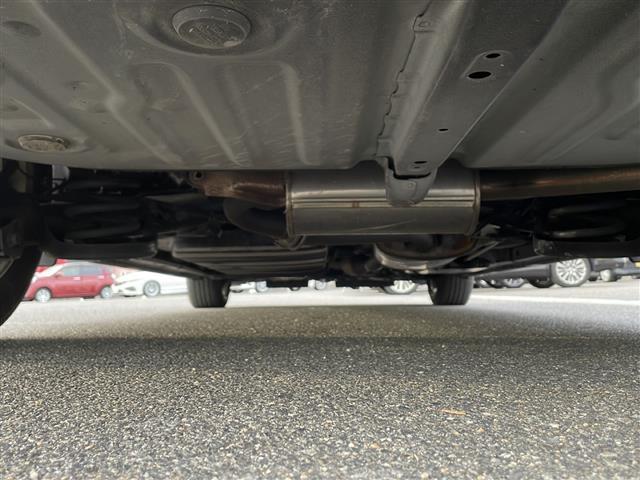 ヴォクシー ＺＳ　煌　純正メモリナビ　Ｂｌｕｅｔｏｏｔｈ　フルセグＴＶ　バックカメラ　両側パワースライドドア　純正フリップダウンモニター　スマートキー　プッシュスタート　前方ドライブレコーダー　コーナーセンサー　ＥＴＣ（43枚目）