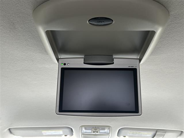 ヴォクシー ZS 煌 ワンオーナー 禁煙車 モデリスタエアロ スマートキー プッシュスタート フリップダウンモニター ETC 両側パワースライドドア 純正メモリナビ(TV/BT/DVD/ラジオ) バックカメラ 保証書(2枚目)