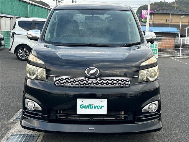 ヴォクシー ZS 煌 ワンオーナー 禁煙車 モデリスタエアロ スマートキー プッシュスタート フリップダウンモニター ETC 両側パワースライドドア 純正メモリナビ(TV/BT/DVD/ラジオ) バックカメラ 保証書(31枚目)