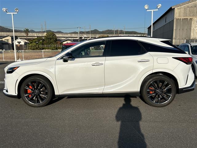 ＲＸ ＲＸ３５０　Ｆスポーツ　禁煙車　ワンオーナー　スマートキー　プッシュスタート　パノラマルーフ　純正ＨＤＤナビ（ＤＴＶ／ＢＴ／ＵＳＢ／ラジオ）　全方位カメラ　純正アルミホイール　純正フロアマット　レクサスチームメイト　保証書（32枚目）