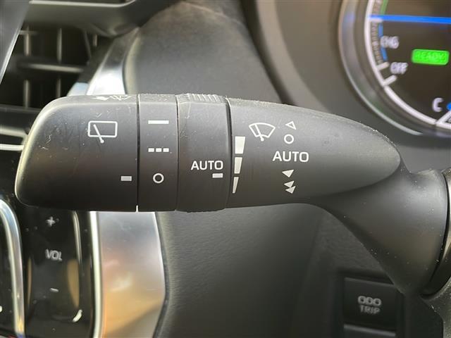 ハリアーハイブリッド Z 禁煙車 JBLサウンドシステム 純正ナビ 全周囲カメラ デジタルインナーミラー ヘッドアップディスプレイ ハーフレザーシート パワーバックドア レーダークルーズコントロール 純正19インチAW ETC(7枚目)