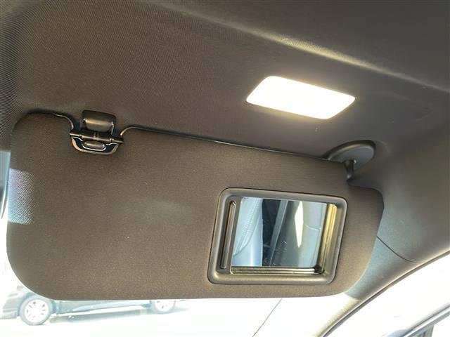 ハリアーハイブリッド Z 禁煙車 JBLサウンドシステム 純正ナビ 全周囲カメラ デジタルインナーミラー ヘッドアップディスプレイ ハーフレザーシート パワーバックドア レーダークルーズコントロール 純正19インチAW ETC(17枚目)