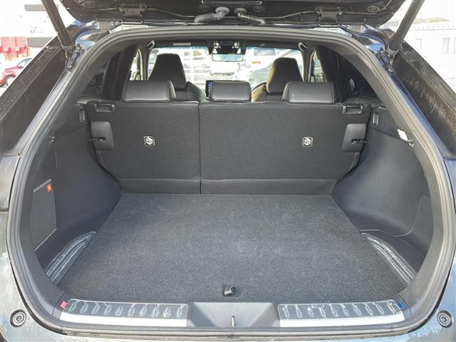 ハリアーハイブリッド Z 禁煙車 JBLサウンドシステム 純正ナビ 全周囲カメラ デジタルインナーミラー ヘッドアップディスプレイ ハーフレザーシート パワーバックドア レーダークルーズコントロール 純正19インチAW ETC(27枚目)