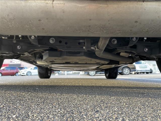 ハリアーハイブリッド Z 禁煙車 JBLサウンドシステム 純正ナビ 全周囲カメラ デジタルインナーミラー ヘッドアップディスプレイ ハーフレザーシート パワーバックドア レーダークルーズコントロール 純正19インチAW ETC(43枚目)