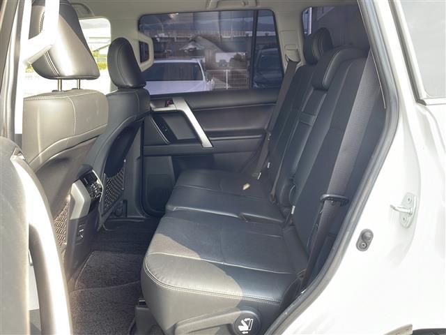 ランドクルーザープラド TZ-G 禁煙車 純正アルミ付きサマータイヤ4本車載 アルパインナビ Bluetooth フルセグTV バックカメラ 黒レザーシート クルーズコントロール フリップダウンモニター 社外デジタルインナーミラー(27枚目)