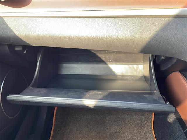 ハリアー エレガンス 禁煙車 サンルーフ モデリスタエアロ 社外20インチアルミホイール アルパインナビ Bluetooth フルセグTV バックカメラ クルーズコントロール ステアリングスイッチ 電子制御パーキングブレー(19枚目)