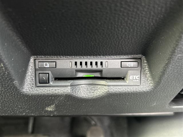 ヤリス Ｚ　ワンオーナー　前後ドライブレコーダー　スマートキー　プッシュスタート　ＥＴＣ　純正ＨＤＤナビ（ＢＴ／ＵＳＢ／ラジオ／Ｍｉｒａｃａｓｔ）　全方位カメラ　シートヒーター＆ステアリングヒーター　保証書（4枚目）