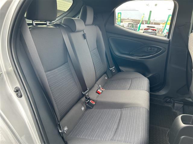 ヤリス Ｚ　ワンオーナー　前後ドライブレコーダー　スマートキー　プッシュスタート　ＥＴＣ　純正ＨＤＤナビ（ＢＴ／ＵＳＢ／ラジオ／Ｍｉｒａｃａｓｔ）　全方位カメラ　シートヒーター＆ステアリングヒーター　保証書（22枚目）