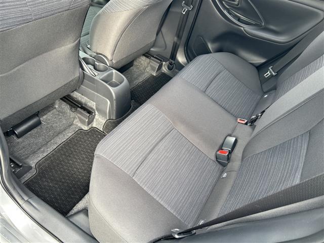 ヤリス Ｚ　ワンオーナー　前後ドライブレコーダー　スマートキー　プッシュスタート　ＥＴＣ　純正ＨＤＤナビ（ＢＴ／ＵＳＢ／ラジオ／Ｍｉｒａｃａｓｔ）　全方位カメラ　シートヒーター＆ステアリングヒーター　保証書（27枚目）