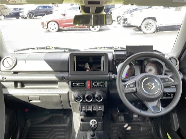 ジムニーシエラ ＪＣ　ワンオーナー車　オーディオレス車両　ＬＥＤヘッドライト　クルーズコントロール　スマートキー　プッシュスタート　前席シートヒーター　ダウンヒルアシストコントロール　純正１５インチアルミホイール（4枚目）