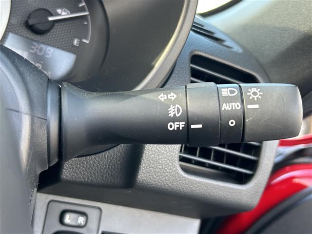 コペン セロ　ワンオーナー　前方ドライブレコーダー　禁煙車　スマートキー　プッシュスタート　ＥＴＣ　社外メモリナビ（ＤＴＶ／ＢＴ／ＤＶＤ／ラジオ）　バックカメラ　オートエアコン　オートライト　保証書　スペアキー（9枚目）