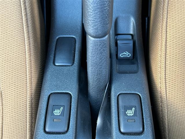 コペン セロ　ワンオーナー　前方ドライブレコーダー　禁煙車　スマートキー　プッシュスタート　ＥＴＣ　社外メモリナビ（ＤＴＶ／ＢＴ／ＤＶＤ／ラジオ）　バックカメラ　オートエアコン　オートライト　保証書　スペアキー（17枚目）