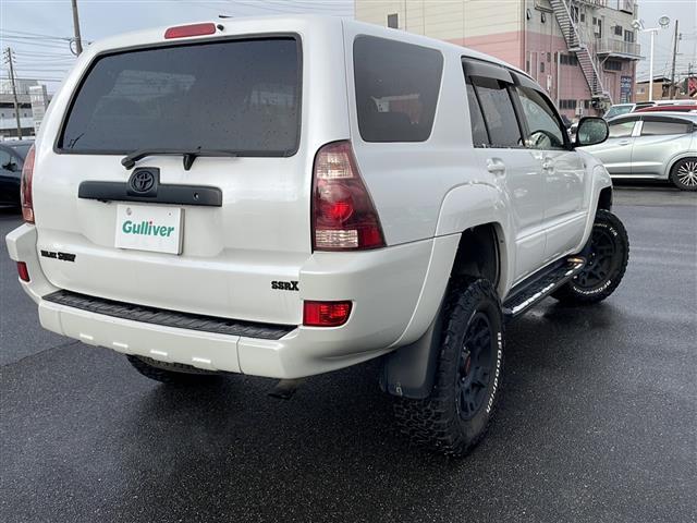 ハイラックスサーフ ＳＳＲ－Ｘ　禁煙車　リモコンキー　前後ドライブレコーダー　社外ディスプレイオーディオ（ＢＴ／ＤＶＤ／ＵＳＢ／ラジオ）　社外シートカバー　オートエアコン　オートライト　ＴＲＤアルミホイール　純正フロアマット（34枚目）