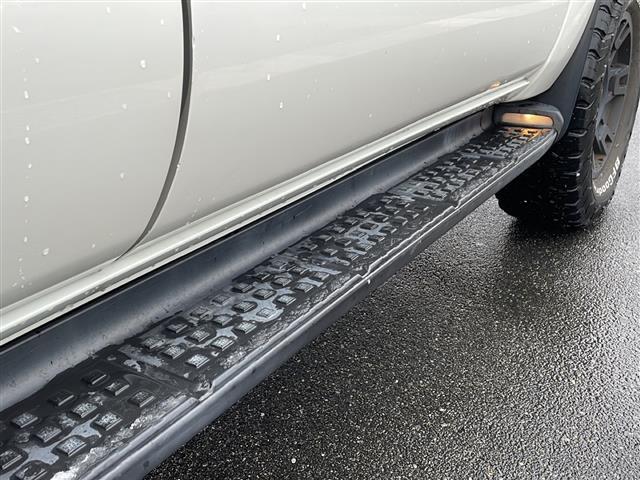 ハイラックスサーフ ＳＳＲ－Ｘ　禁煙車　リモコンキー　前後ドライブレコーダー　社外ディスプレイオーディオ（ＢＴ／ＤＶＤ／ＵＳＢ／ラジオ）　社外シートカバー　オートエアコン　オートライト　ＴＲＤアルミホイール　純正フロアマット（36枚目）