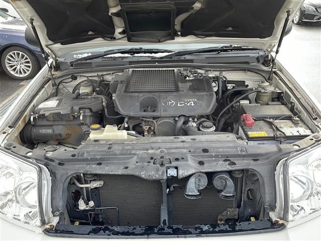 ハイラックスサーフ ＳＳＲ－Ｘ　禁煙車　リモコンキー　前後ドライブレコーダー　社外ディスプレイオーディオ（ＢＴ／ＤＶＤ／ＵＳＢ／ラジオ）　社外シートカバー　オートエアコン　オートライト　ＴＲＤアルミホイール　純正フロアマット（42枚目）