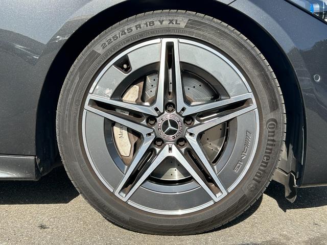 �y�g�����N���[���z�S���t�o�b�O�����[�\�ȑ�e�ʂ̃g�����N���[���ƂȂ��Ă���܂��B