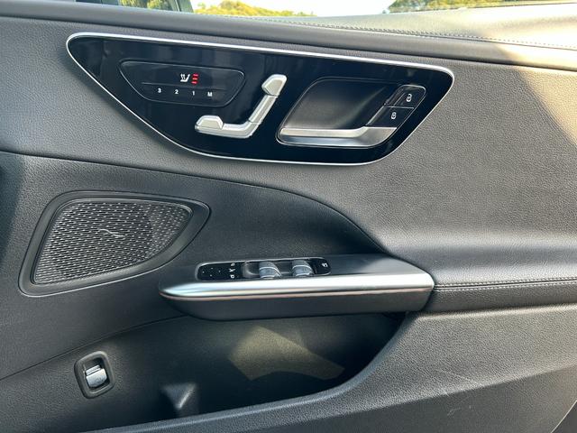 �����w���̍ۂɕK�v�ȍŒ���z�Ƃ��q�l���g�ł��I�т���������I�v�V�������i�̔�p�𖾊m�ɂ��q�l�ɂ��񎦂����Ă��������܂��B���q�l�̈�l��l�ɍ��킹���v�������K���o�[�ł͂���Ă����Ă��������܂��B