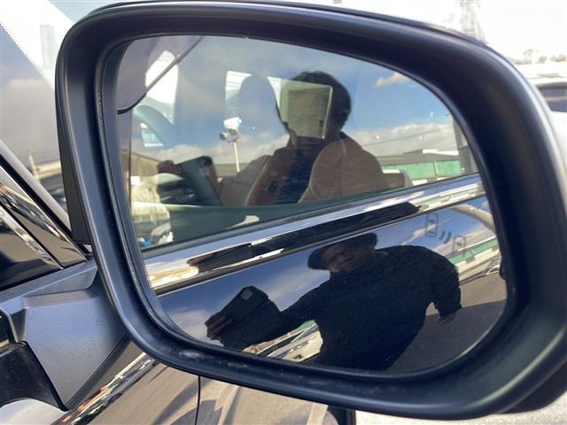 ヴェルファイア Ｚ　プレミア　ワンオーナー　禁煙車　ムーンルーフ　純正ナビ　Ｂｌｕｅｔｏｏｔｈ　フルセグＴＶ　全周囲カメラ　ブラインドスポットモニター　ヘッドアップディスプレイ　シートヒーター＆ベンチレーション　パワーバックドア（20枚目）