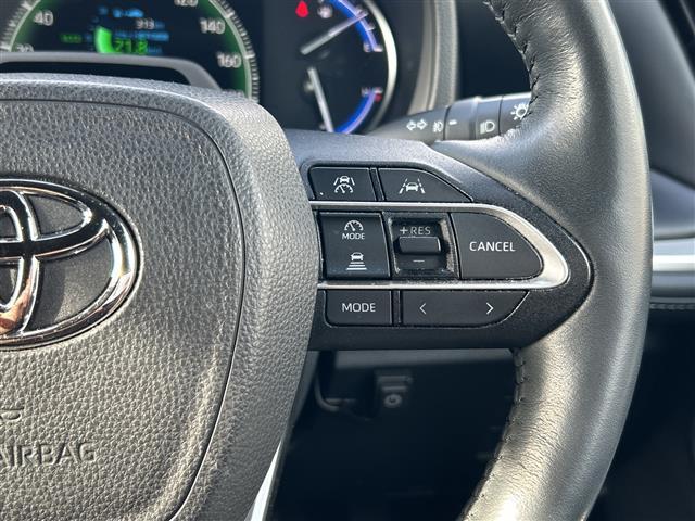 ノア ハイブリッドＳ－Ｚ　ワンオーナー　禁煙車　スマートキー　プッシュスタート　ＥＴＣ２．０　両側パワースライドドア　トヨタチームメイトアドバンストドライブ　ドライバーモニターカメラ　純正ＨＤＤナビ　保証書　スペアキー（8枚目）