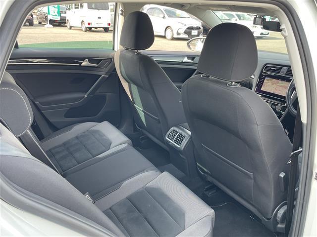 �y�Q��ڃV�[�g�z���Ԃ̊m�F�͂��d�b�ł������Ă���܂��B�y�n���A�[�^�G�N�X�g���C���^���F�[���^�b-�g�q�^�v���E�X�^�V�G���^�^�I�f�b�Z�C�^�r�t�u�^�~�j�o���^�R���p�N�g�^�n�C�u���b�h�z���X���ɒ��I