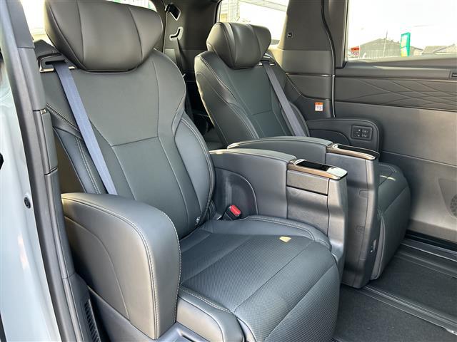 アルファード Z ワンオーナー 禁煙車 左右独立ムーンルーフ 両側パワースライドドア 置くだけ充電 スマートキー プッシュスタート ETC2.0 純正HDDナビ(DTV/BT/DVD/ラジオ) 保証書(21枚目)