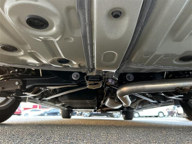 アルファード Z ワンオーナー 禁煙車 左右独立ムーンルーフ 両側パワースライドドア 置くだけ充電 スマートキー プッシュスタート ETC2.0 純正HDDナビ(DTV/BT/DVD/ラジオ) 保証書(43枚目)