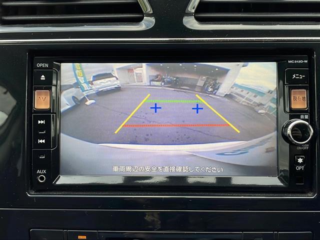 セレナ ハイウェイスター　Ｓ－ハイブリッド　禁煙車　ワンオーナー車　純正ナビ　Ｂｌｕｅｔｏｏｔｈ　フルセグＴＶ　バックカメラ　社外フリップダウンモニター　両側パワースライドドア　キセノンヘッドライト　クルーズコントロール　スマートキー　ＥＴＣ（3枚目）