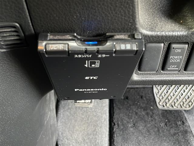 セレナ ハイウェイスター　Ｓ－ハイブリッド　禁煙車　ワンオーナー車　純正ナビ　Ｂｌｕｅｔｏｏｔｈ　フルセグＴＶ　バックカメラ　社外フリップダウンモニター　両側パワースライドドア　キセノンヘッドライト　クルーズコントロール　スマートキー　ＥＴＣ（16枚目）