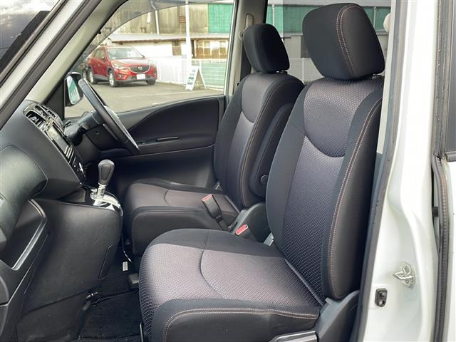 セレナ ハイウェイスター　Ｓ－ハイブリッド　禁煙車　ワンオーナー車　純正ナビ　Ｂｌｕｅｔｏｏｔｈ　フルセグＴＶ　バックカメラ　社外フリップダウンモニター　両側パワースライドドア　キセノンヘッドライト　クルーズコントロール　スマートキー　ＥＴＣ（25枚目）