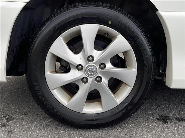 セレナ ハイウェイスター　Ｓ－ハイブリッド　禁煙車　ワンオーナー車　純正ナビ　Ｂｌｕｅｔｏｏｔｈ　フルセグＴＶ　バックカメラ　社外フリップダウンモニター　両側パワースライドドア　キセノンヘッドライト　クルーズコントロール　スマートキー　ＥＴＣ（41枚目）