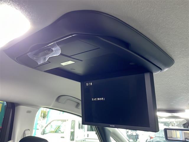 セレナ ハイウェイスターＶ　禁煙車　ワンオーナー車　フリップダウンモニター　純正ナビ　Ｂｌｕｅｔｏｏｔｈ　フルセグＴＶ　全周囲カメラ　両側パワースライドドア　デジタルインナーミラー　ドライブレコーダー　ブラインドスポットモニ（2枚目）
