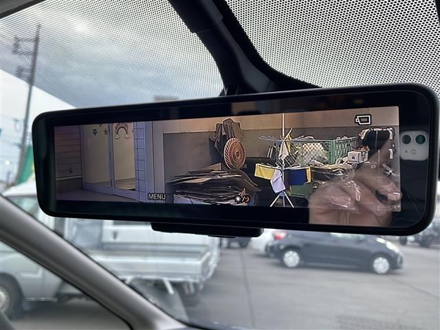 セレナ ハイウェイスターＶ　禁煙車　ワンオーナー車　フリップダウンモニター　純正ナビ　Ｂｌｕｅｔｏｏｔｈ　フルセグＴＶ　全周囲カメラ　両側パワースライドドア　デジタルインナーミラー　ドライブレコーダー　ブラインドスポットモニ（3枚目）