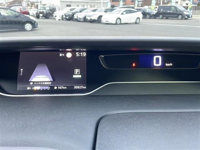 セレナ ハイウェイスターＶ　禁煙車　ワンオーナー車　フリップダウンモニター　純正ナビ　Ｂｌｕｅｔｏｏｔｈ　フルセグＴＶ　全周囲カメラ　両側パワースライドドア　デジタルインナーミラー　ドライブレコーダー　ブラインドスポットモニ（6枚目）