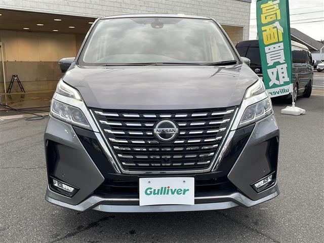 セレナ ハイウェイスターＶ　禁煙車　ワンオーナー車　フリップダウンモニター　純正ナビ　Ｂｌｕｅｔｏｏｔｈ　フルセグＴＶ　全周囲カメラ　両側パワースライドドア　デジタルインナーミラー　ドライブレコーダー　ブラインドスポットモニ（30枚目）