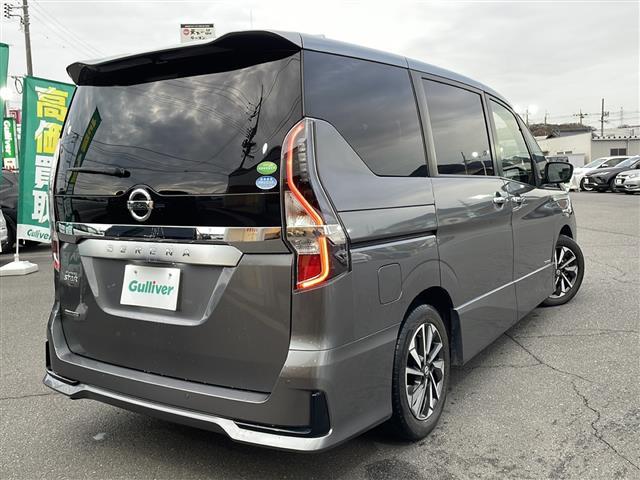 セレナ ハイウェイスターＶ　禁煙車　ワンオーナー車　フリップダウンモニター　純正ナビ　Ｂｌｕｅｔｏｏｔｈ　フルセグＴＶ　全周囲カメラ　両側パワースライドドア　デジタルインナーミラー　ドライブレコーダー　ブラインドスポットモニ（35枚目）