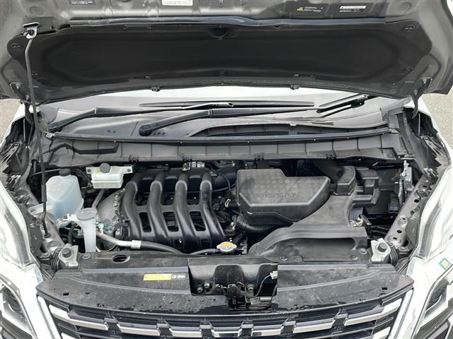 セレナ ハイウェイスターＶ　禁煙車　ワンオーナー車　フリップダウンモニター　純正ナビ　Ｂｌｕｅｔｏｏｔｈ　フルセグＴＶ　全周囲カメラ　両側パワースライドドア　デジタルインナーミラー　ドライブレコーダー　ブラインドスポットモニ（42枚目）