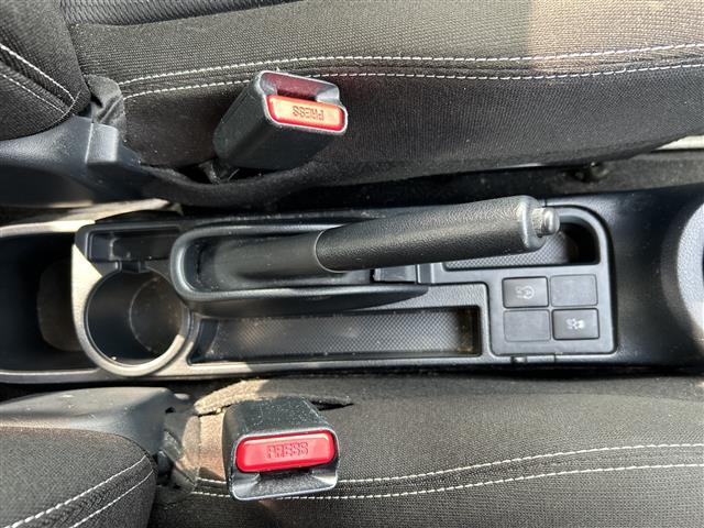 ヴィッツ F セーフティーエディションIII 禁煙車 ワンオーナー スマートキー プッシュスタート 純正メモリナビ(DTV/BT/DVD/ラジオ) バックカメラ オートライト オートハイビーム 衝突軽減ブレーキ マニュアルエアコン(17枚目)